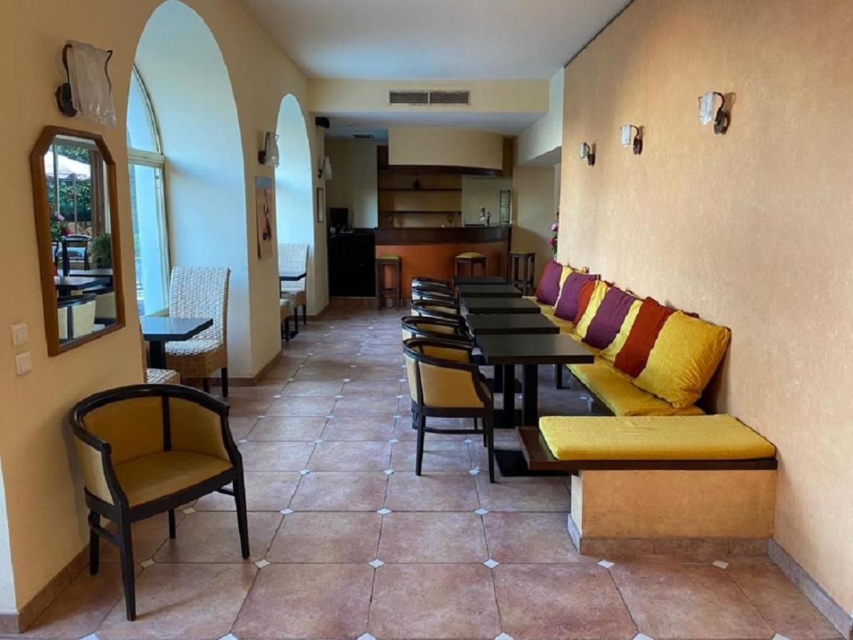 Anis Hotel Niza Exterior foto